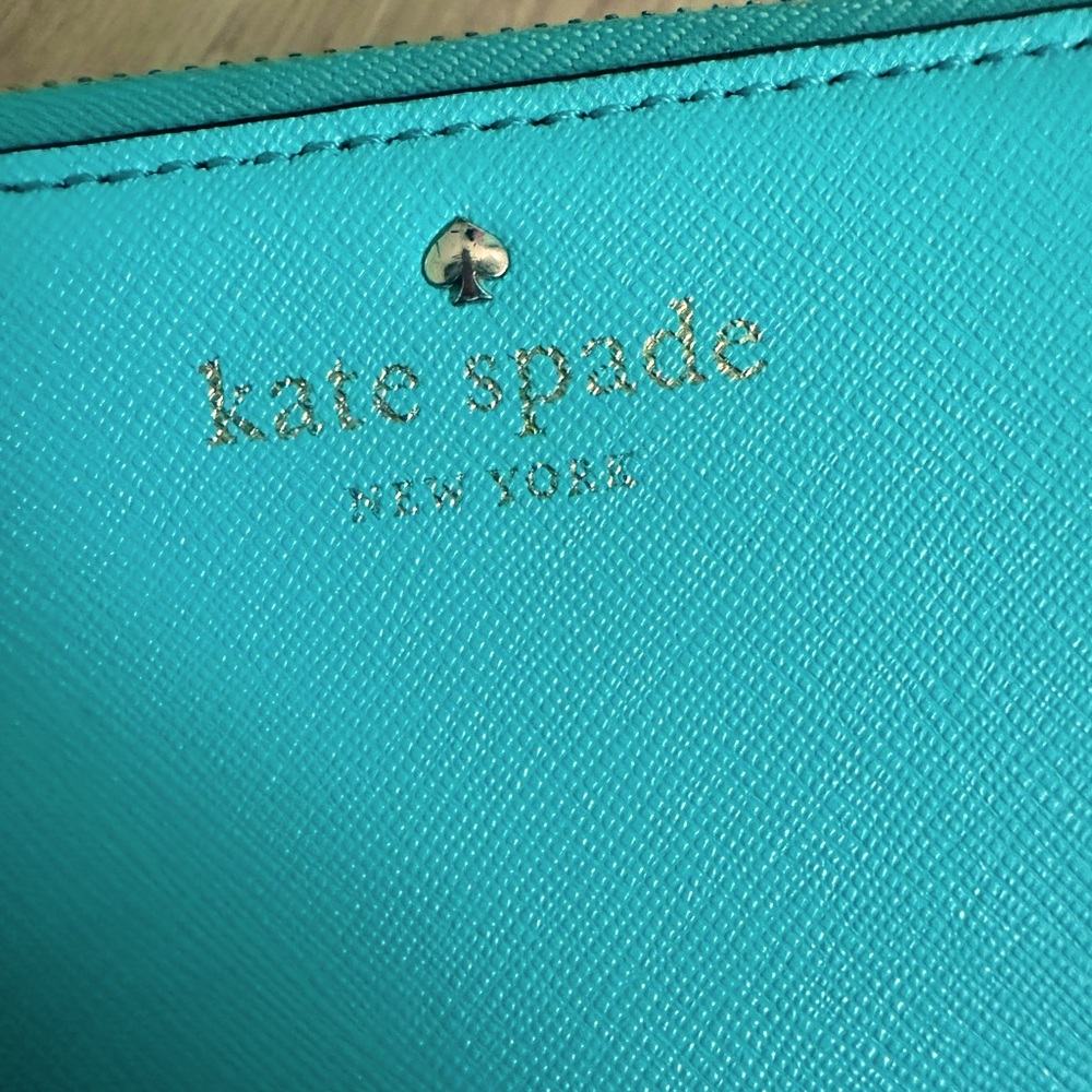 Kate Spade Wristlet Wallet - Picture 2 of 6